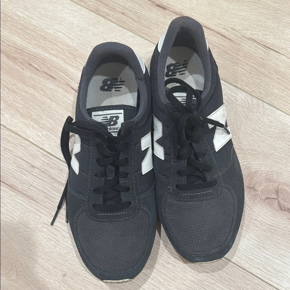 New Balance Women’s Navy and White sneakers